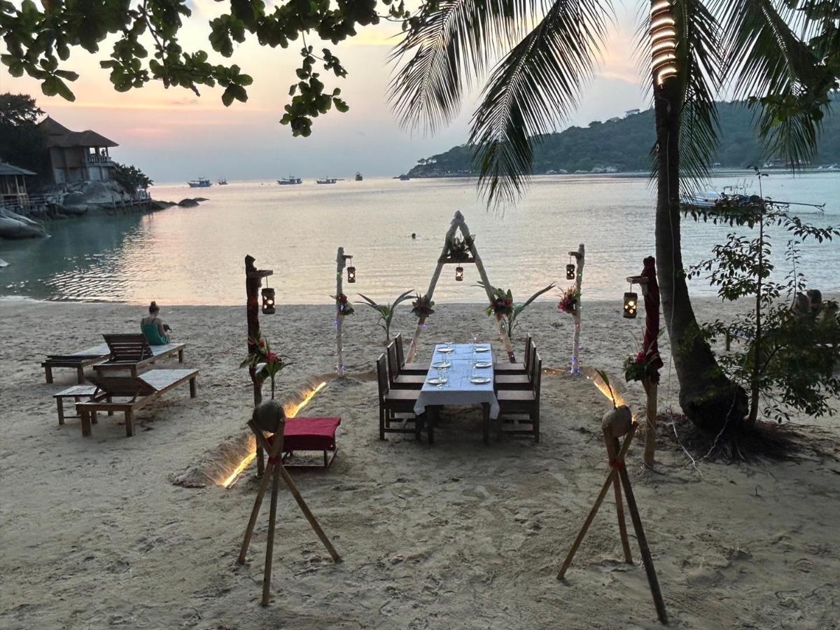 Koh Tao Relax Freedom Beach Resort Exterior photo